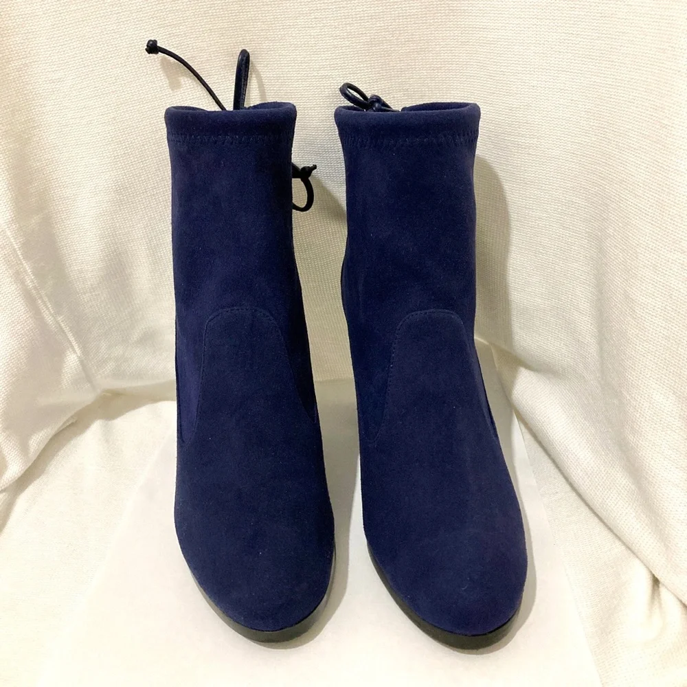 Your Blue Suede Shoes:  New Stuart Weitzman, Mitten Back-Tie Booties, Size 6 - Picture 2 of 8